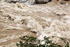 云南:金沙江激流