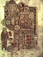 《凯尔经》 Leabhar Cheanannais  约在公元800年左右由苏格兰西部爱欧那岛（Iona）上的僧侣凯尔特修士绘制