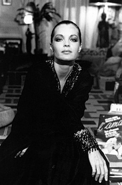 暖阁香箬采集到罗密·施奈德 Romy Schneider