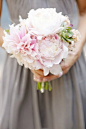 婚礼图片：美美的新娘手捧花 (15)
