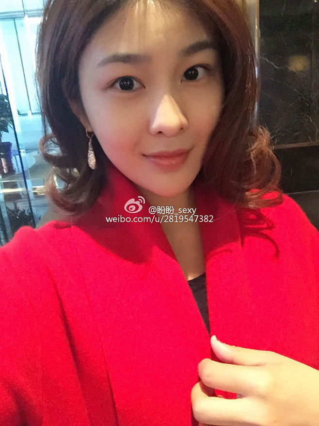 闫盼盼微博微信套图 闫盼盼素颜照片