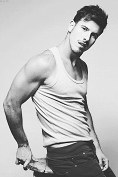 ukhelmut strebl - supreme fitness model1山沟野人采集到男性肌肉