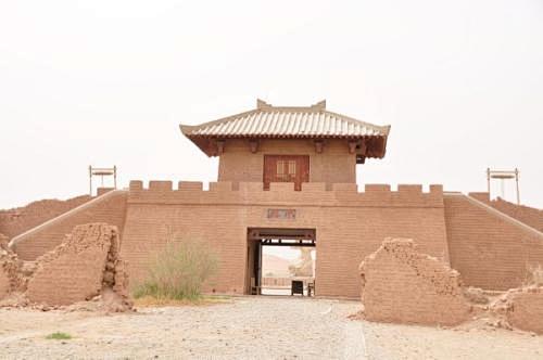 阳关城门