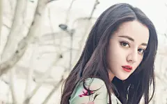 迪丽热巴性感时尚写真图片桌面壁纸