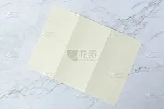 复古白色做清单纸样板平铺在旧桌子上大理石背景纹理空间概念工作空间办公室空白便条，计划在日历2019年