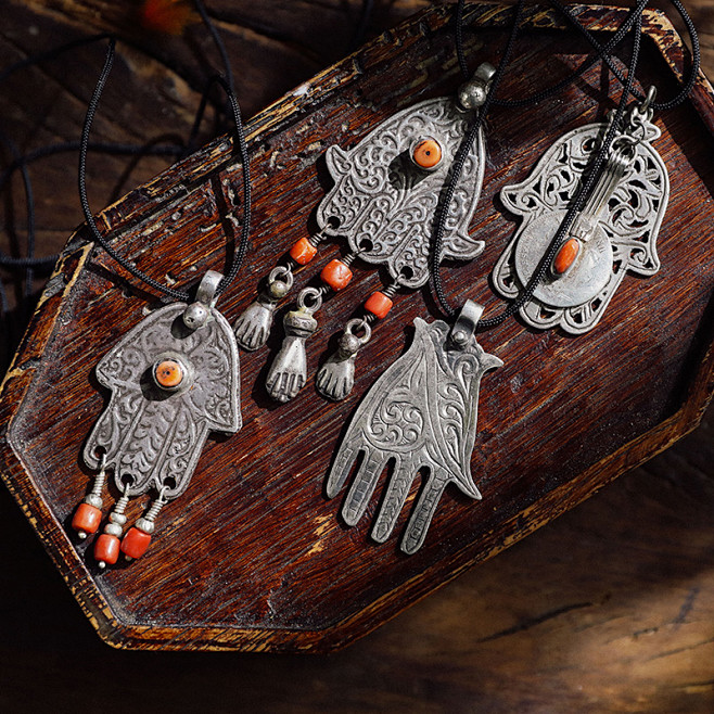摩洛哥老银纯银图腾吊坠项链银饰手抓钱币