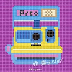 啊咧，小暑没有画插画，只有来一发宝丽来陪你们过节气了～禁止商用……@MM拼豆  @拼拼豆豆  @宝丽来研究所  @_宝丽来研习社  @Bai-像素工坊  @像素画百科 ​​​​@不理拼豆_不理不理手工王国  @拼拼豆豆贴吧 ​​​ ​​​​