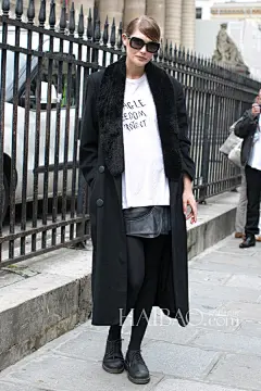 【图】小Jac、Frida……连Tanya D也来了！2013秋冬高级定制时装周外“大咖”多，最养眼的模特街拍马上翻起来！_第7页_模特街拍_海报时尚网