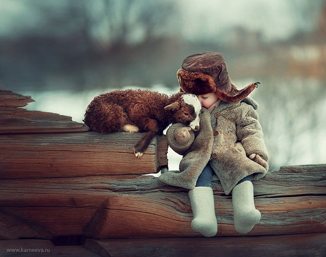 Elena Shumilova 动物与少...