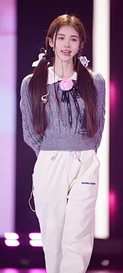 鞠婧祎 跨年舞台 手机壁纸