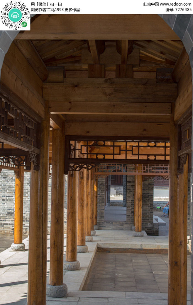 木柱走廊图片