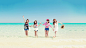 韩国美女组合，全孝盛，郑荷娜，宋智恩，韩善花，海边，沙滩，牵手，微笑，开心，美女壁纸