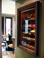 Built in Humidor for the cigar afficionado.: 