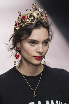 三天er采集到Dolce&Gabbana2019年春夏高级成衣时装发布