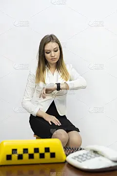 出租车女调度员等有关出租车话题的资料。