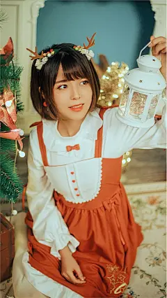短发清纯灵动美少女圣诞节写真安卓高清壁纸