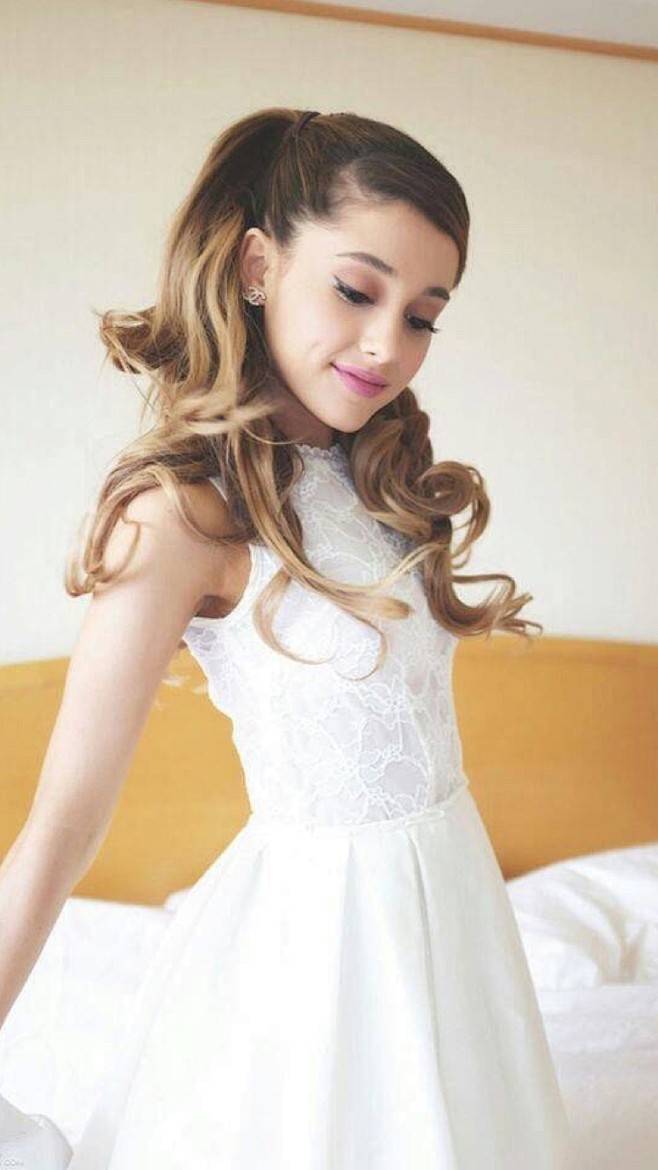 a妹爱莉安娜格兰德arianagrande