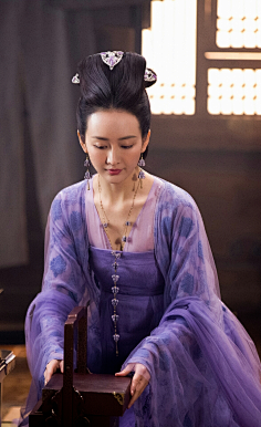 青年(女)-花瓣网|陪你做生活的设计师 | 洪小铃秀丽江山之长歌行:邓婵