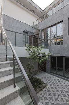高端别墅装修采集到MOMA万万树324㎡现代中式别墅空间设计