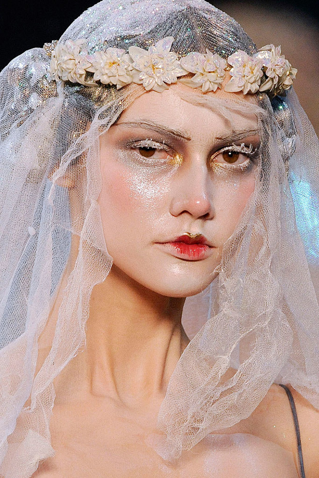 John Galliano Fall 2...