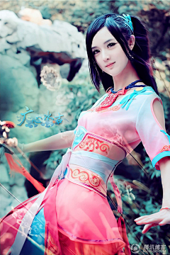 神无月浅希采集到coser  我们活在三次元