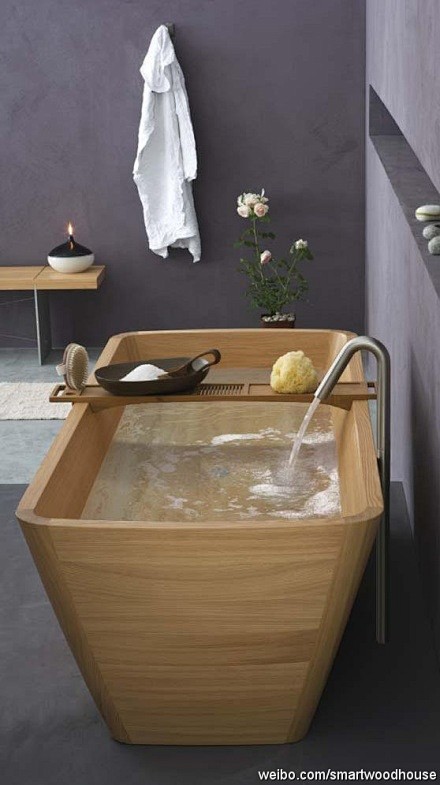 木头浴缸。[意大利Francocecco...