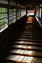 stairs, eiheiji temple, fukui, Japan
想坐在上面看书