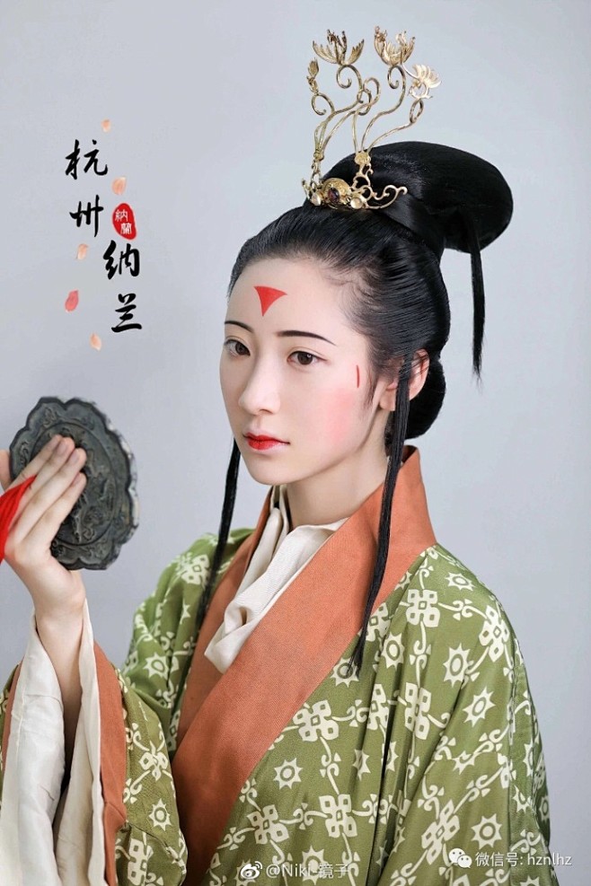 Niki-镜子的照片 - 微相册