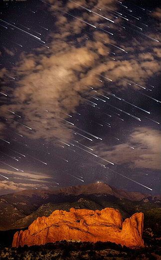 流星雨。 #夜空#