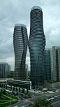 Absolute World, Mississauga (2011) - 夢露大廈 - 維基百科，自由的百科全書