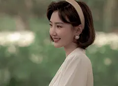 毛晓彤早秋质感复古大片壁纸