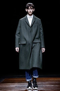 桔子梅采集到Dior Homme2014冬季男装系列发布秀