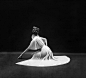永恒之美，持续了60年的优雅 | 1953年Mark Shaw 为《Vanity Fair》杂志所摄！