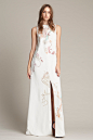 Monique Lhuillier Pre-Fall 2016 Fashion Show : See the complete Monique Lhuillier Pre-Fall 2016 collection.