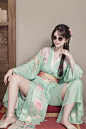 不愧是汉服，连我这种抠脚大汉穿起来都那么好看