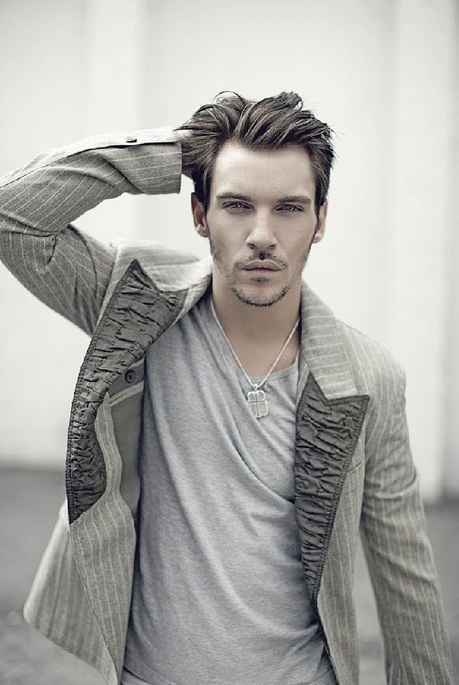 Jonathan Rhys Meyers