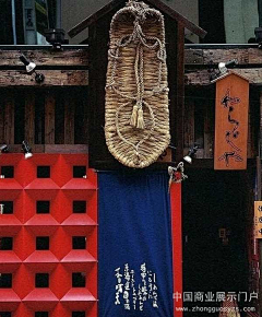 我在黑暗里采集到UI参考素材