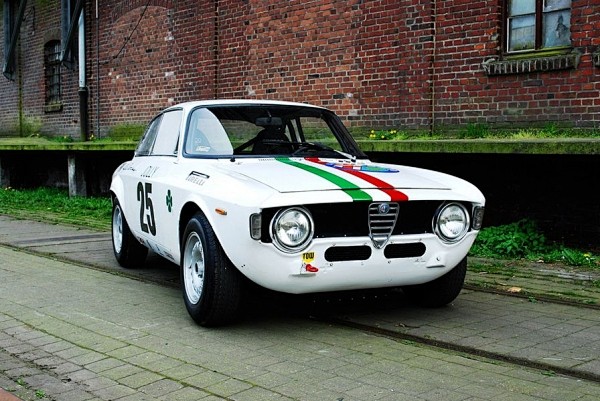  Alfa Romeo Giulia S...