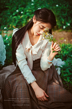 落花风飞絮采集到浅笑安然（真人美女）