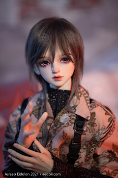 希奈-yc采集到娃娃
