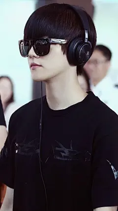 边伯贤♡EXO 壁纸 高清 禁二传