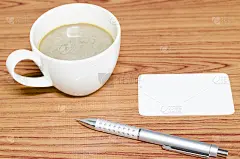 咖啡杯和名片