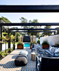graphic-upholsterie-patio-furniture-2