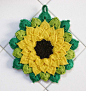 Sunflower- crocodile stitch