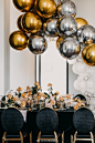 年底了，都别宅在家，约上好朋友，来场超fashion的金银色圣诞派对吧！#婚礼细节##婚庆道具# ​​​​