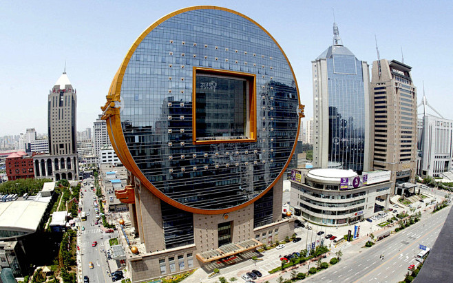 标新立异的建筑总是引来众多争议，它们常常...
