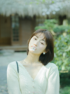 J5YeiA1q采集到花和少女