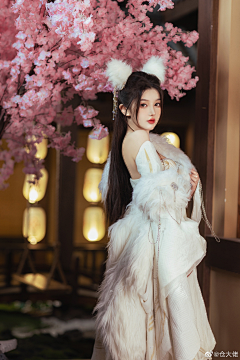 夏萤翩雪采集到二次元插画参考