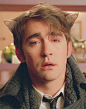 #Lee Pace# #Pushing Daisies# #Ned# #GIF# 酷爱看！泪眼朦胧的甜饼喵一只！哎哟，是谁欺负你了呀？ “ 就是那个坏人！不给我小鱼干吃 ಥ^ಥ ” ps：动态喵耳太难做了T T 效果渣渣不要嫌弃。。。