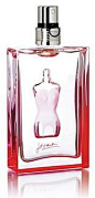 Jean Paul Gaultier高提耶公司在2008年推出了一款全新的系列香水——Ma Dame我爱女性香水，这款香水瓶设计和生产时，最大的难点之处应该就是内嵌的图案了——即裸女的身材轮廓，不同地方展现了不同的颜色和质感，包括曲线的凹凸、裸女身上衣服的颜色区分等等。